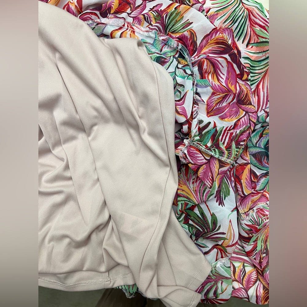 Julia Jordan floral belted dress - size 16 - cream/pink/green - Picture 11 of 12